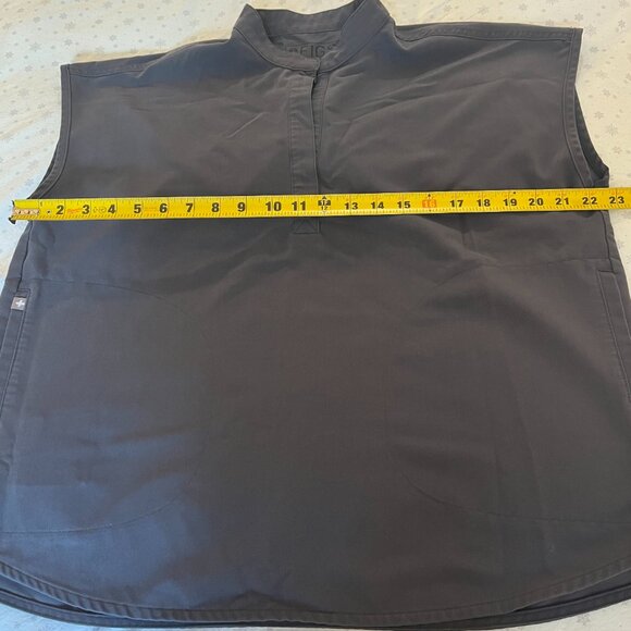 Figs Rafaela Oversized Scrub Top - Picture 2 of 5